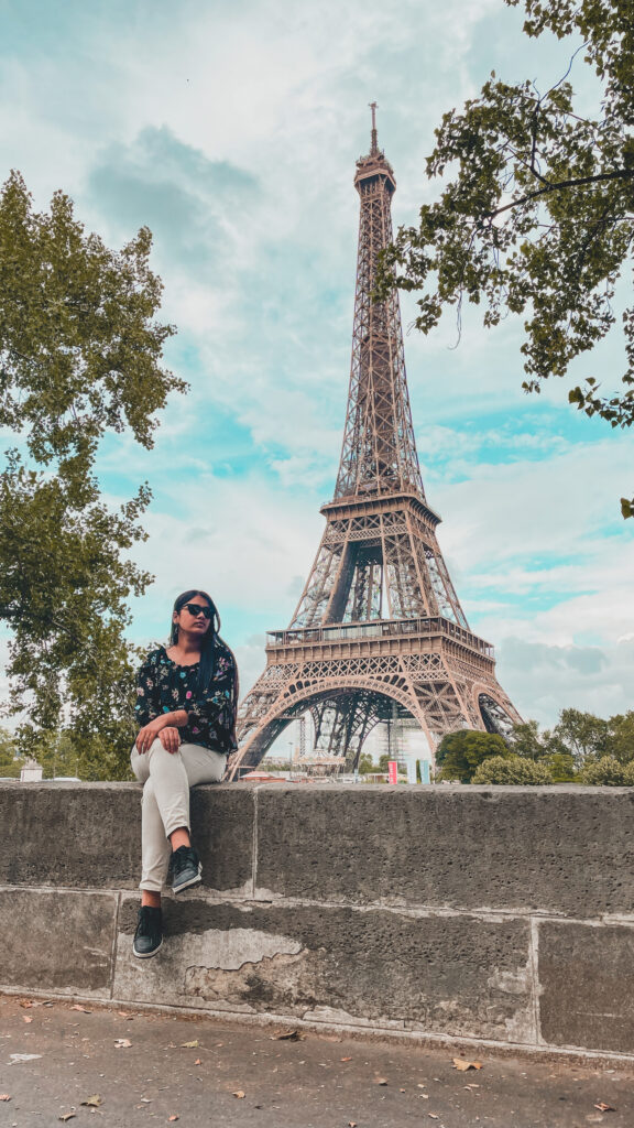 Portfolio 13 Travel Vlogger Eri in Germany in Paris