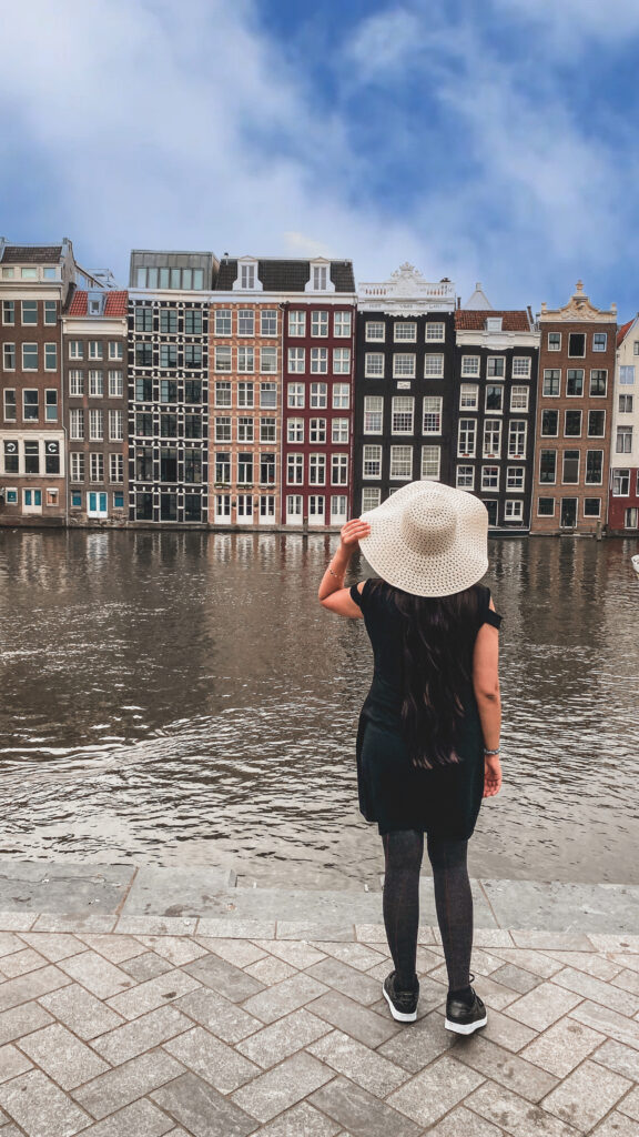 Portfolio 14 Travel Vlogger Eri in Germany in Amsterdam